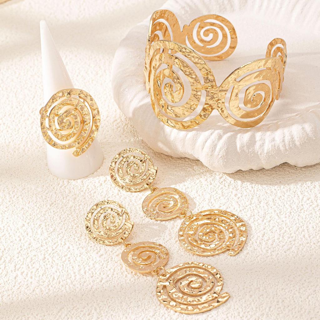 Trendy Spiral Earrings and Bracelet Set for Ladies' Street Party Wear