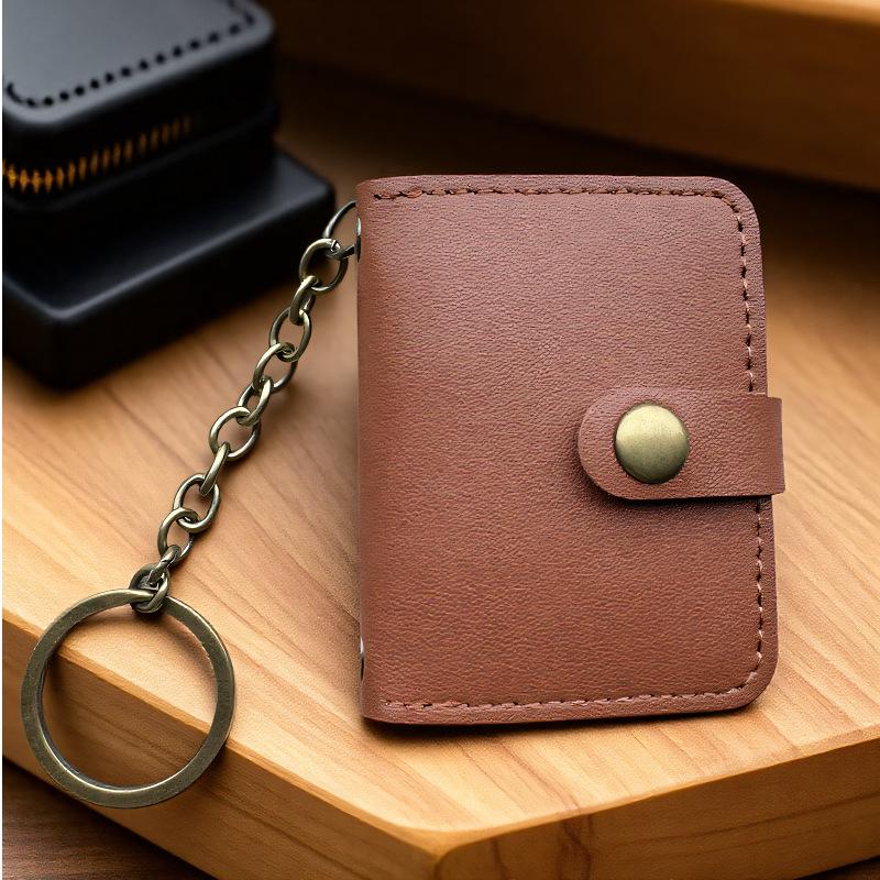 

Compact Leather Photo Album Keychain - Retro Style Pendant for Couples 7*5.5 cm коричневый