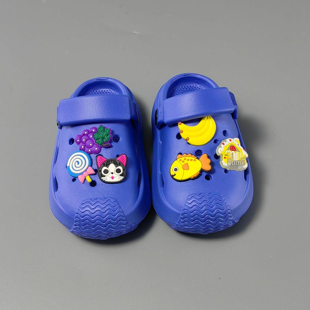 Summer Kids' Cartoon Clogs - Cute, Closed-Toe Slippers for Boys & Girls with Cat and Fish Designs, Perfect for Outdoor Wear.
