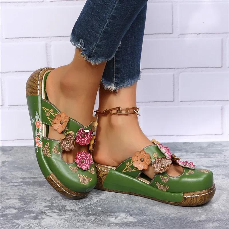 Fashion 2025 Retro Plum Blossom Baotou Slippers Women's New Fashion Totem Thick Sole Anti Slip Sandals Outdoor Beach Flat Casual Shoes