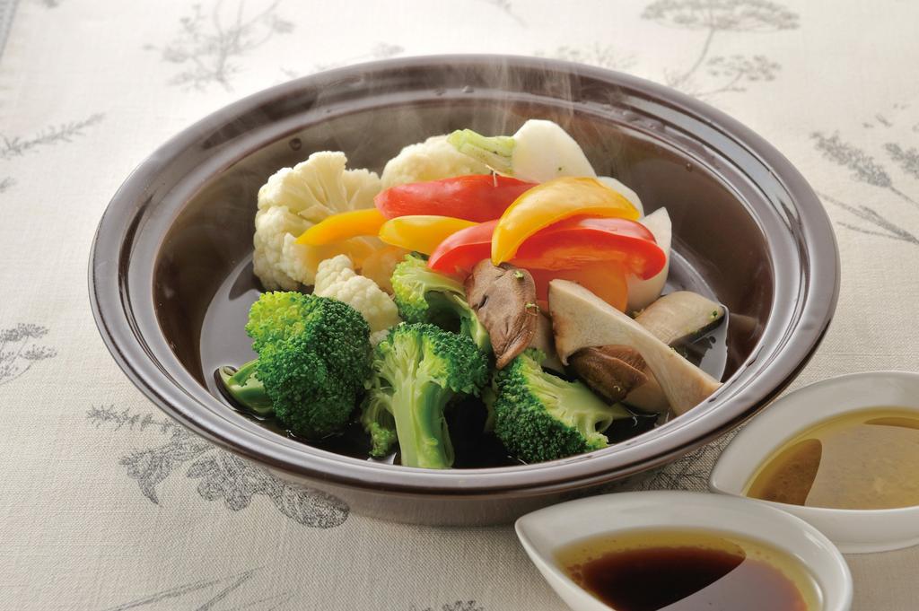 Hario Tagine pot with glass lid Orange TN-200COR