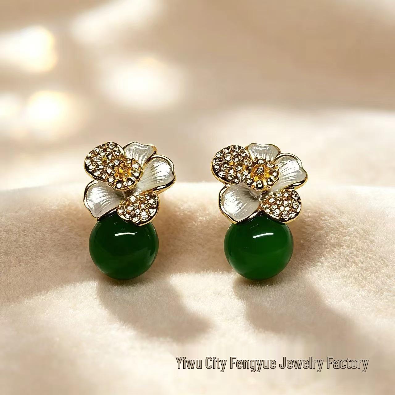 High-End Ethnic Style Agate Earrings - Retro Floral Geometric Design 18K