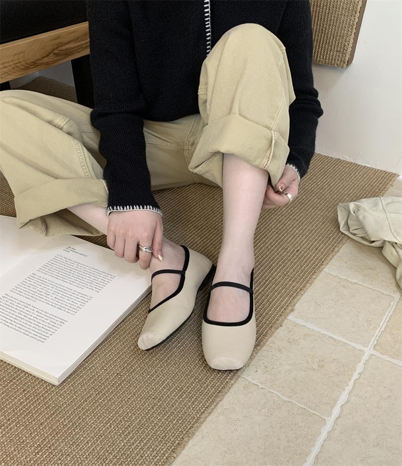 

French one-word buckle with square head Mary Jane women s shoes comfortable and soft leopard print flat bottom pig nose single shoes 2025 autumn 39 абрикосовый