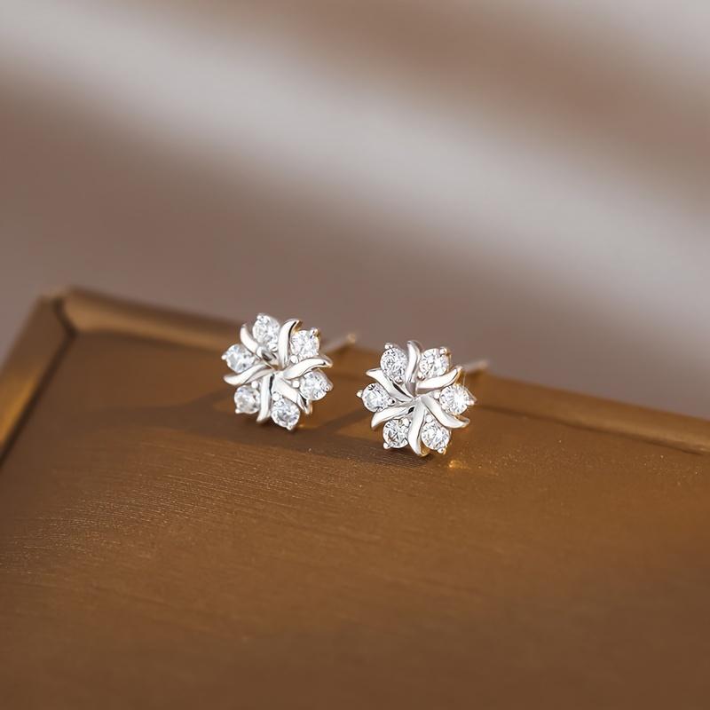 S925 Silver Plated Snowflake Earrings - Small & Sophisticated Studs, Premium Quality Fashion Jewelry for Women, Elegant Winter Gift