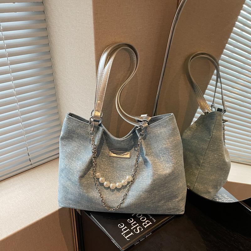 Large-capacity Commuter Bag Women's Summer New Fashion Versatile Shoulder Bag Niche Chain Tote Bag