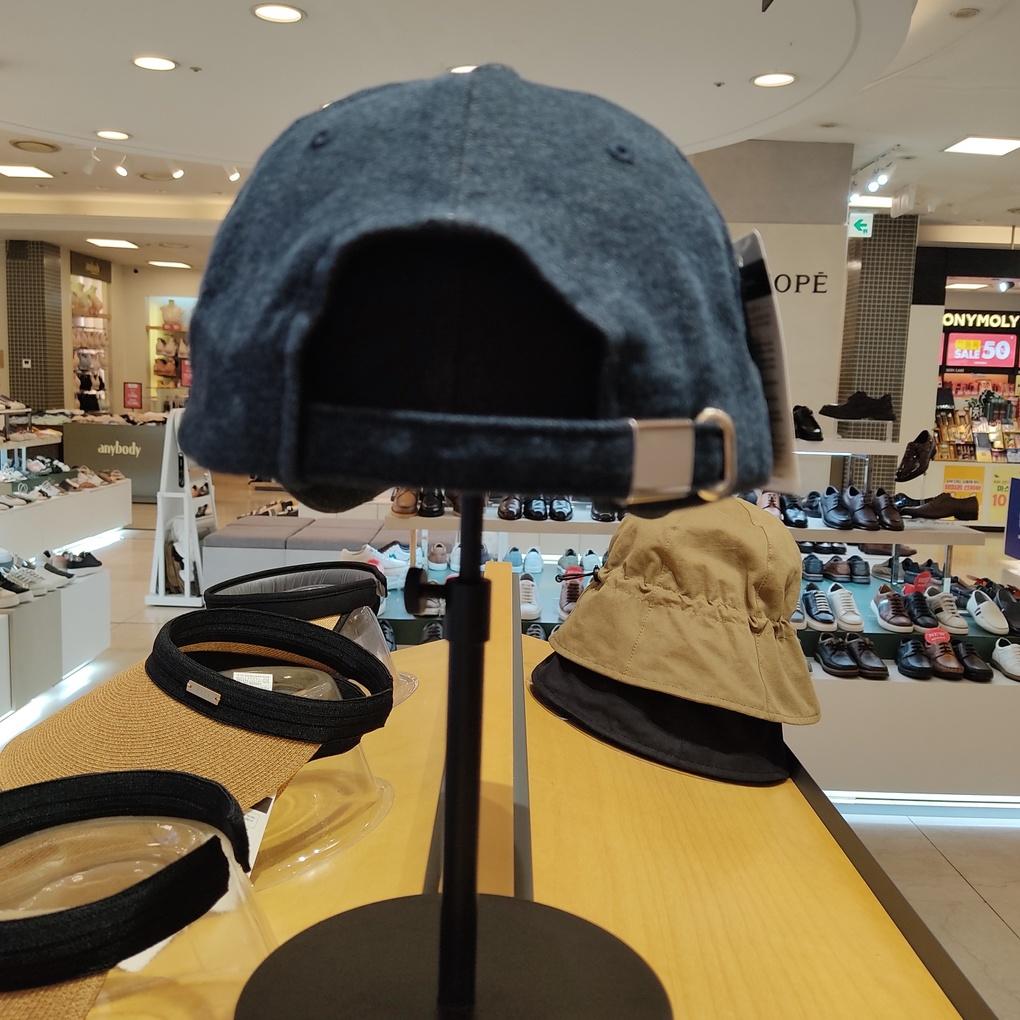 Black Reclusive Silhouette Embroidered Ball Cap BK15UCW006