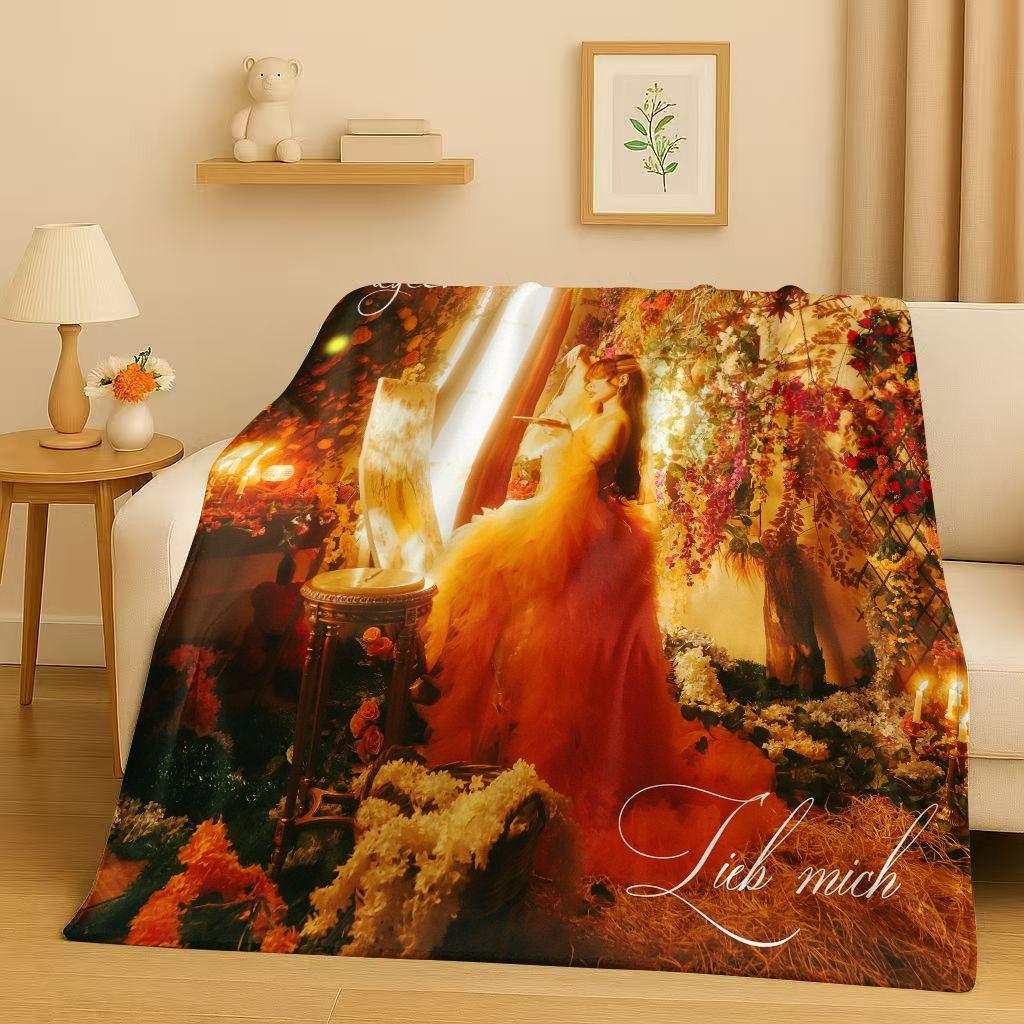 Fashion Pop Singer Ayliva Lieb Flannel Blanket,Ultra Soft Warm Plush Throw for Home Bedroom Bed Sofa Cover Kids Picnic Gift