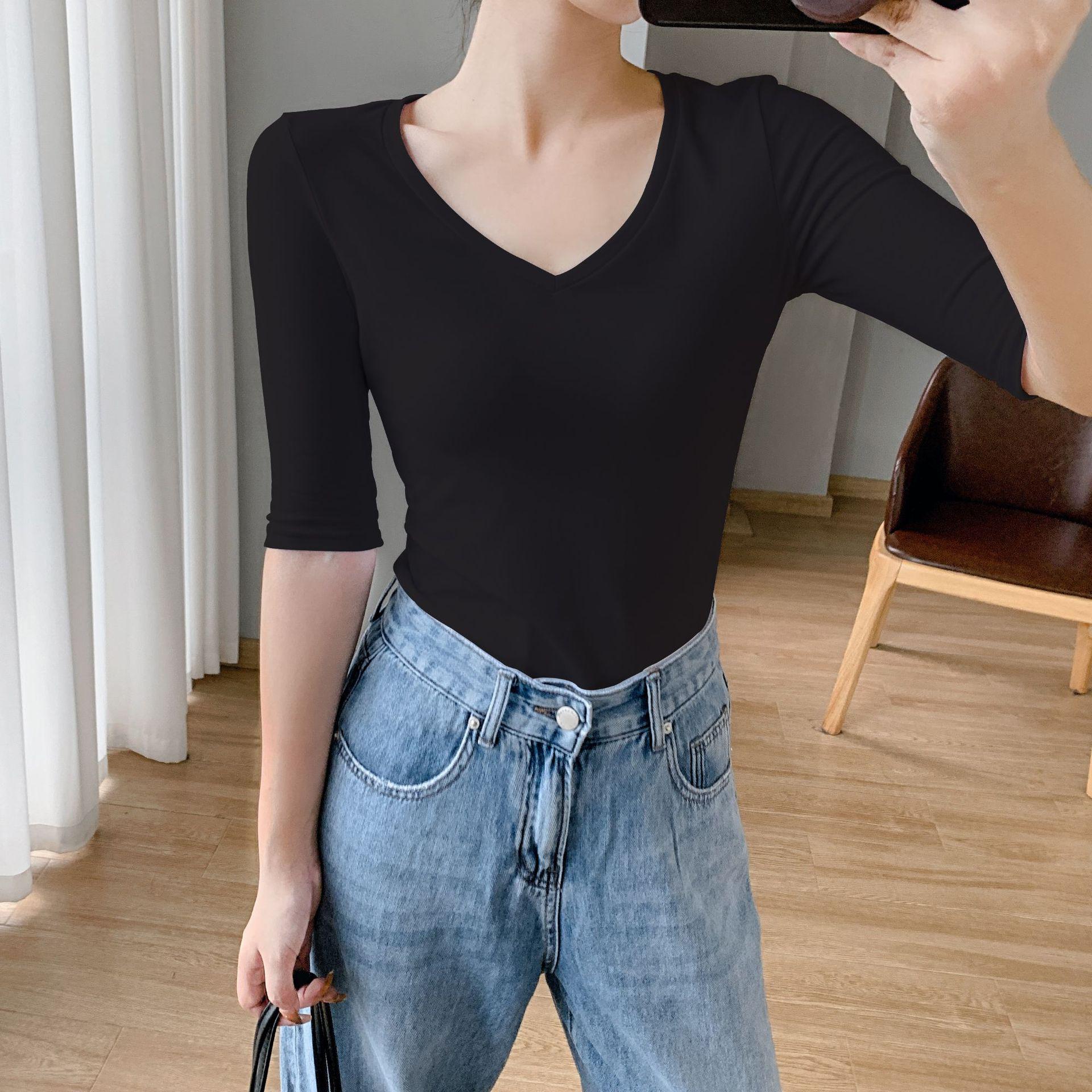 

Белый топ с V-образным вырезом и рукавом средней длины, облегающий, базовый слой, весна/лето 2025 XL [Recommended 114-125 lbs] чёрный