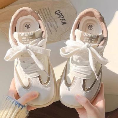 2025 Frühling neue vielseitige schicke Board-Schuhe Schuhe Dopamin-Puffs Mädchen Plateau weiße Schuhe Deutsche Trainingsschuhe