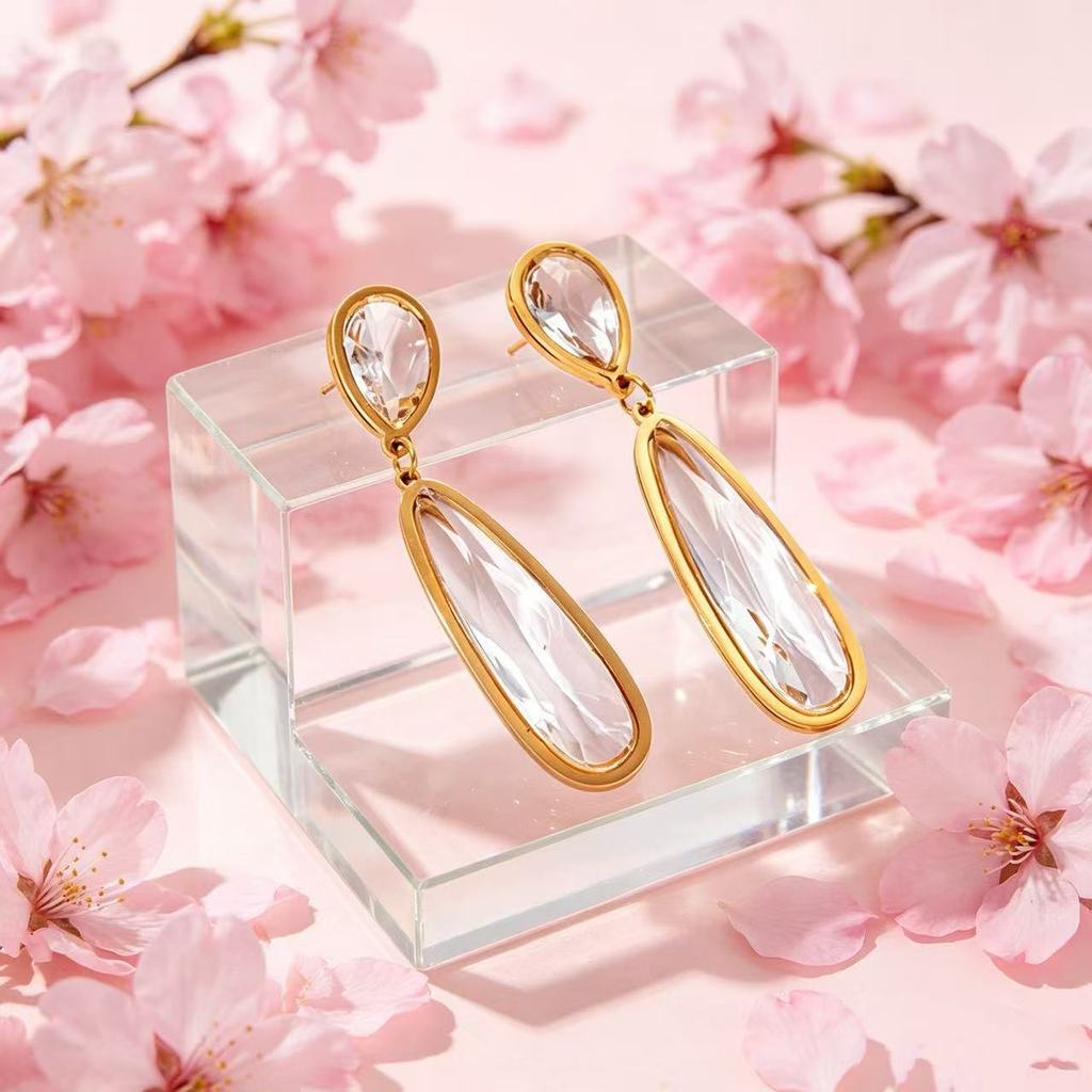 Vintage Palace Style Drop Earrings With Geometric Waterdrop Design For Womens Fashion Accessories