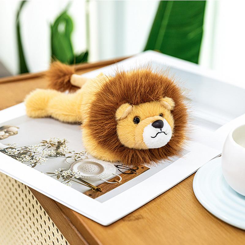 Porte-clés Jouet en Peluche Lion Dessin Animé Animal Dessin Animé Peluche Courte Breloque Sac à Dos Cadeau
