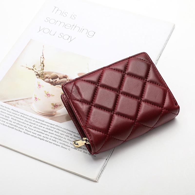 Womens Sheepskin Short Small Wallet New Fashion Studded Flower Pattern Contrast Color Coin Purse Real Leather Multi-functional Zero Wallet