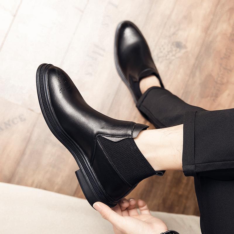 Fashion Retro Design Men Leather Boots Pointed Toe Style Brogue Chelsea Boots for Men High Quality Formal Business Luxury Mens Shoes