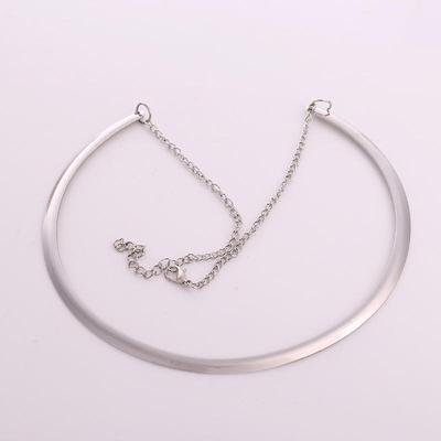 Han Huohuo Xu Haoying Haben Den Gleichen Stil, Metall Dünner Ring Glänzende Halskette, Laufsteg Dünnes Halsband, Kurze Schlüsselbein Kette, Pullover Kette.
