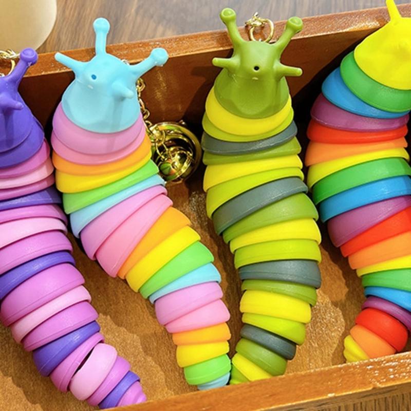 Chaveiro de Plástico Lagartas Fofas e Coloridas Criativo e Desenho Animado Animal Pingente de Decoração de Bolsa