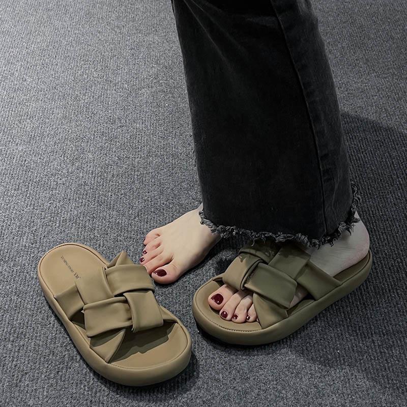 Milk Fufu Original Slippers Women's Summer Outer Wear Thick Soles 2025 New Models with Skirts French High-end Flat-bottomed Beach