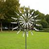 Kinetische Windmühlenskulpturen aus Metall, einzigartiger und magischer windbetriebener Spinnergarten