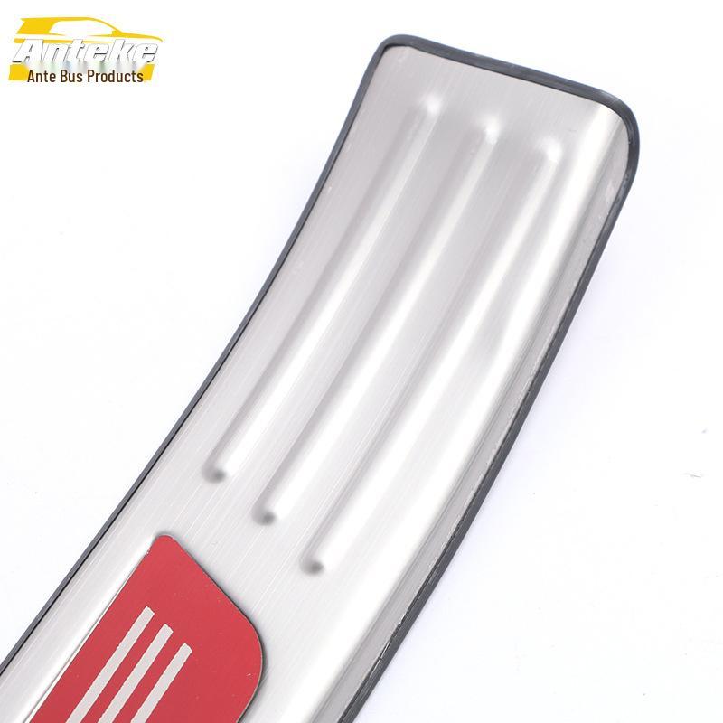 Edelstahl Einstiegsleisten für Dongfeng Fengshen AX4 - Dekorative Stoßfänger- und Willkommenspedalaufkleber