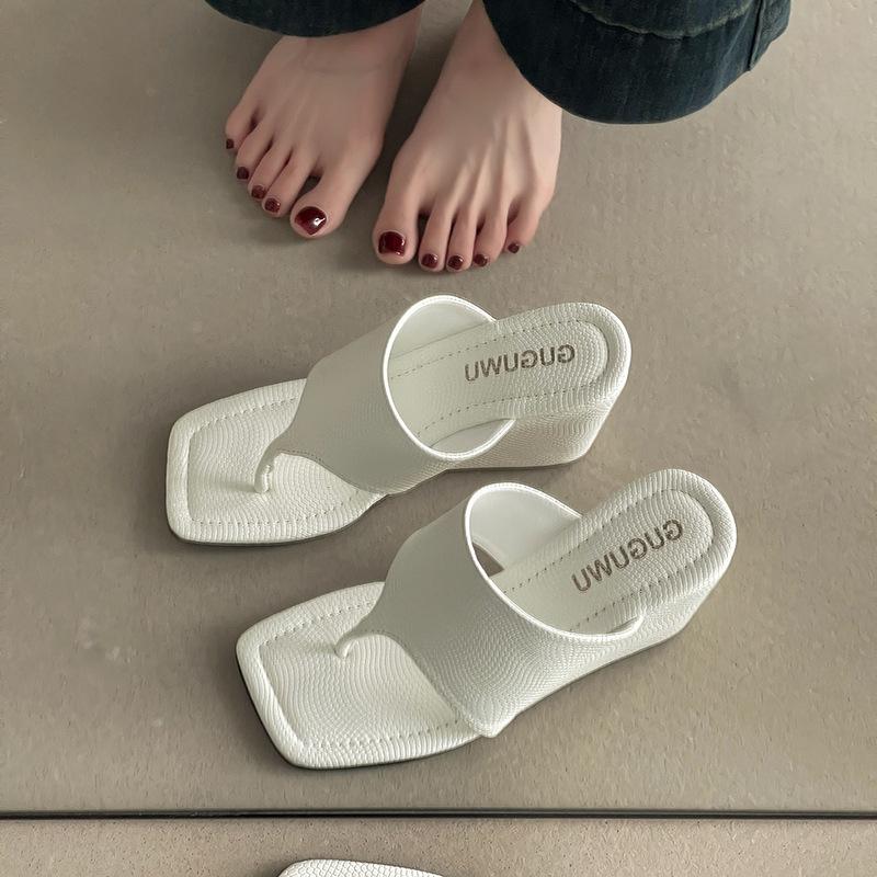 Retro niche design thin wedge sandals 2025 spring and summer new Korean version open-toed toe temperament cool slippers