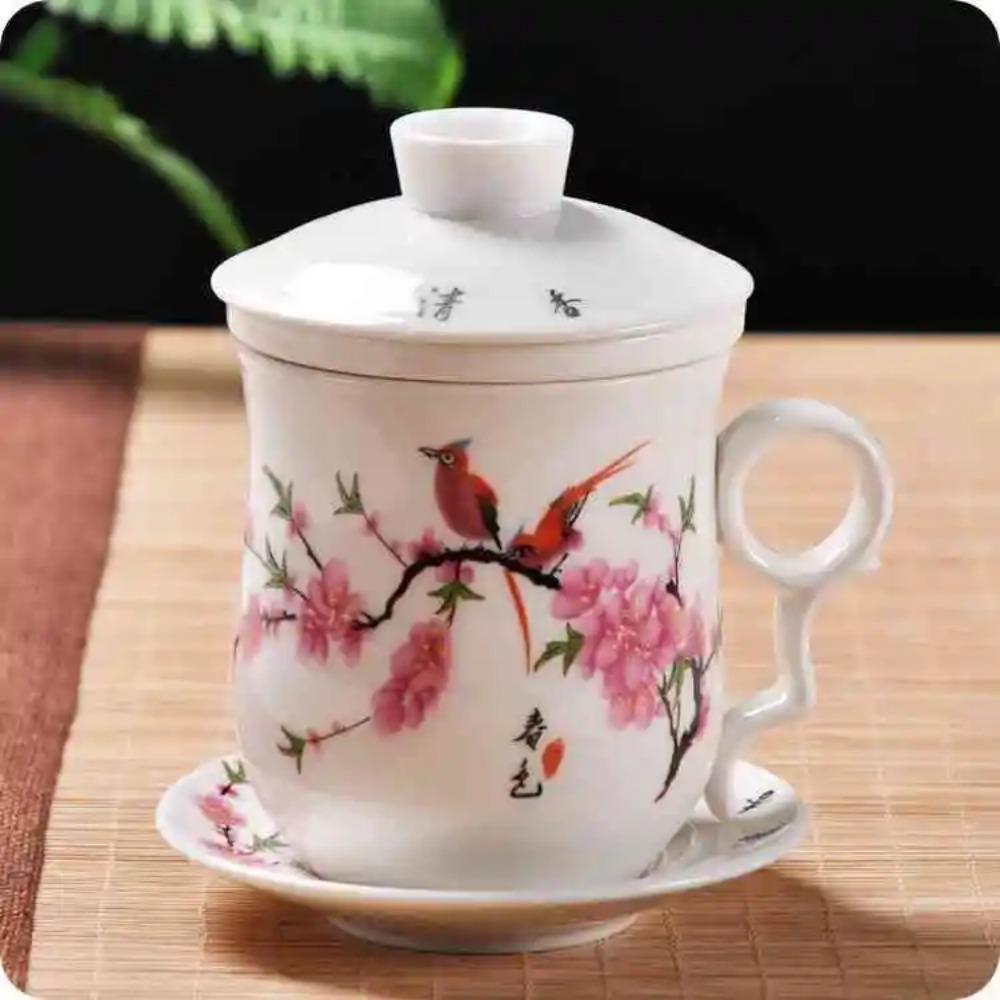 

Китайская керамическая чашка из Цзиндэчжэня, сине-белая фарфоровая личная чашка с крышкой, фильтром, чашка для встреч с пузырьками, офисная чашка 320ml