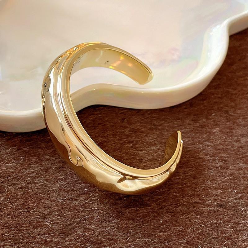 Exaggerated High-End Cold Style Bracelet: European-American Fashion Jewelry