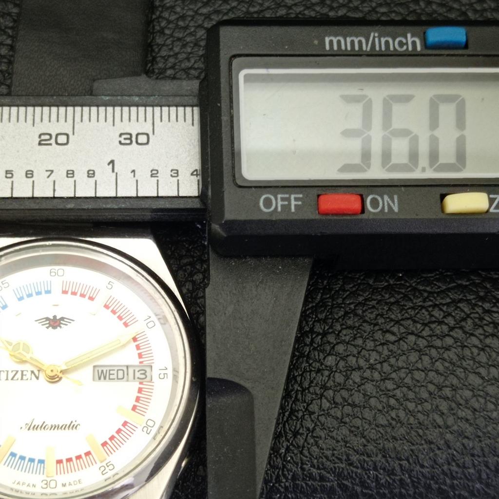 JAPAN MENS VINTAGE CITIZEN AUTOMATIC 8200 SILVER COLOR DIAL WATCH A500294-2 R151b-a500294