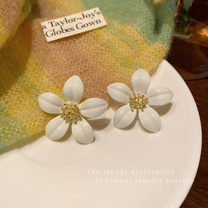Vacation Style Dopamine Flower Earrings Women's Summer Sweet Temperament Versatile High-end Stud Earrings 925 Silver Needle Earrings