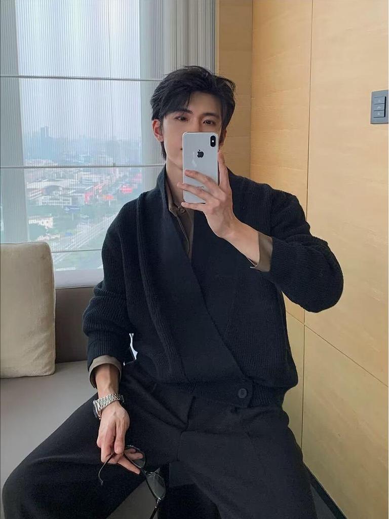 Men's Retro Japanese Cardigan - Autumn/Winter Heavyweight Knit Robe with Diagonal Placket