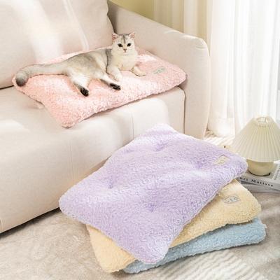 Plush Winter Cat Dog Mat  Thick Furry Sleeping Pad for Small Pets Warm Floor Cushion for Cats & Puppies