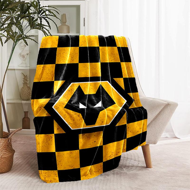 1pc Blanket - Football club logo Print Design, Lightweight Blanket for Sofa, Bed- Soft &Warm, Gift for All Seasons