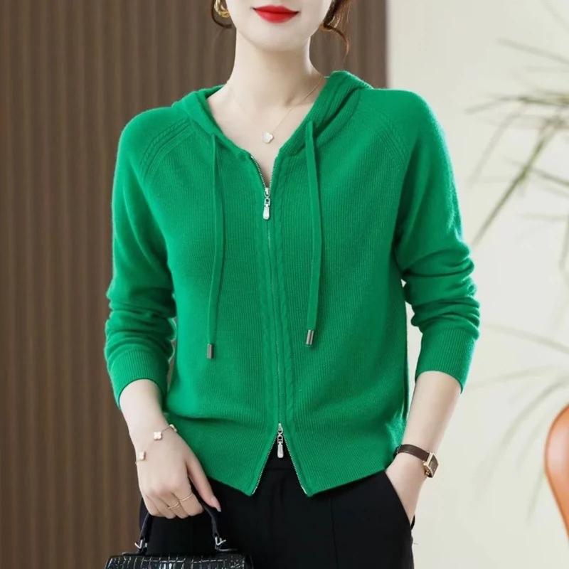Autumn Fashion Outerwear Knitted Sweater Hooded Cardigan Women's Fashion Outerwear Long Sleeved Loose Solid Color Sweater Jacket