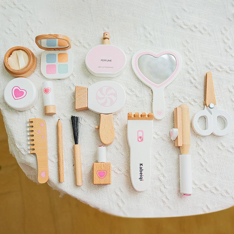 Wooden Pretend Play Makeup Toys Simulation Cosmetics Set Girls Play House Hairdressing Simulation Make Up Preschool Toys