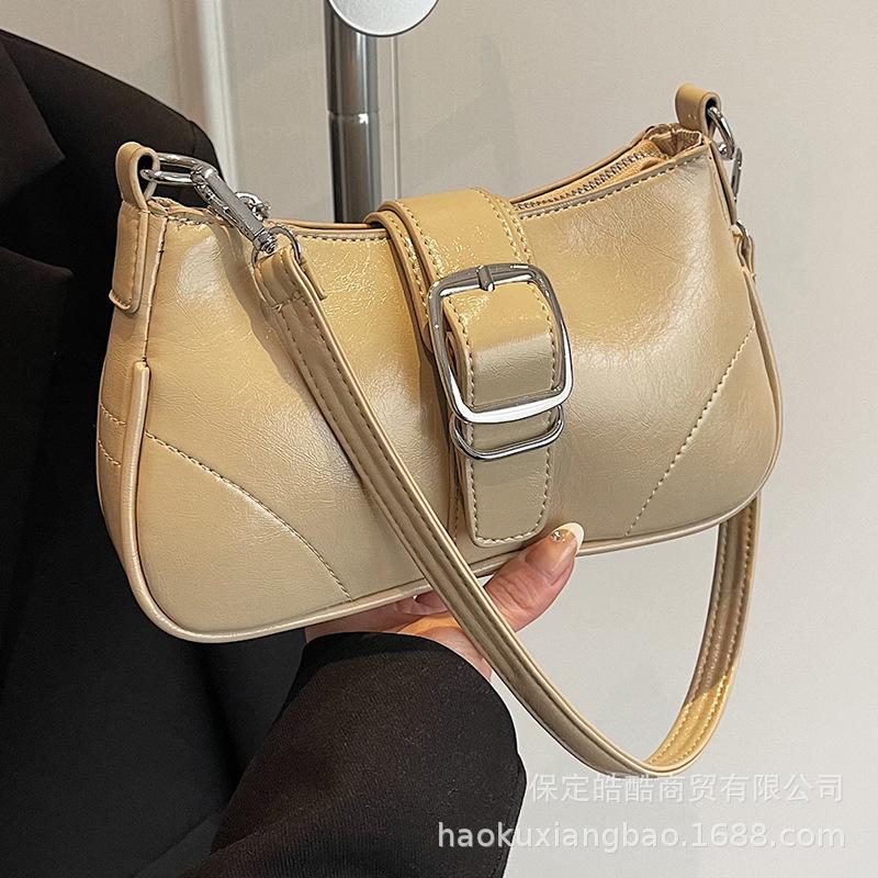 Super Fire Small Bag Women's Spring and Summer 2025 New Retro Niche Design Messenger Bag Women's Shoulder Underarm Small Square Bag