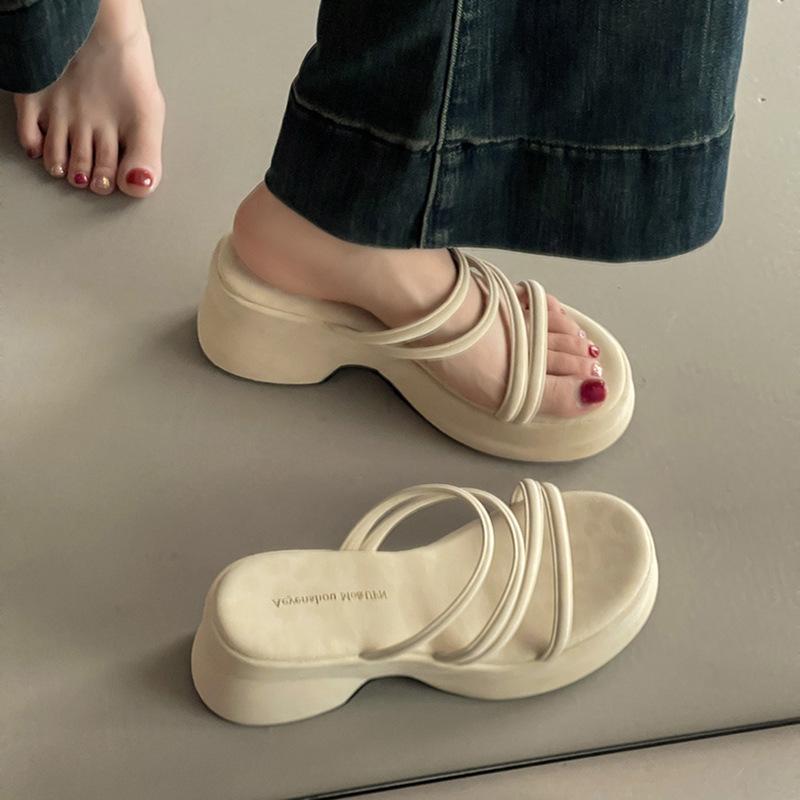 Fashion retro strap combination thick-soled cool slippers women's summer wear 2025 new high-end fashion Roman sandals