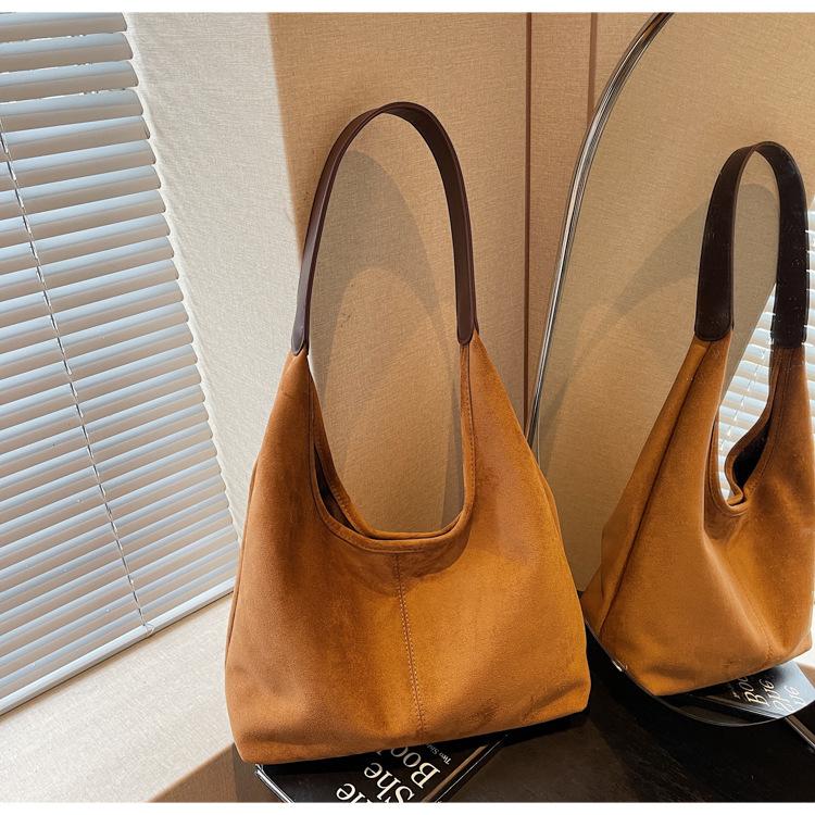 Retro Bag Women's Large Capacity Autumn and Winter Versatile Single Shoulder Mother Bag Casual Commuter Dumpling Bag