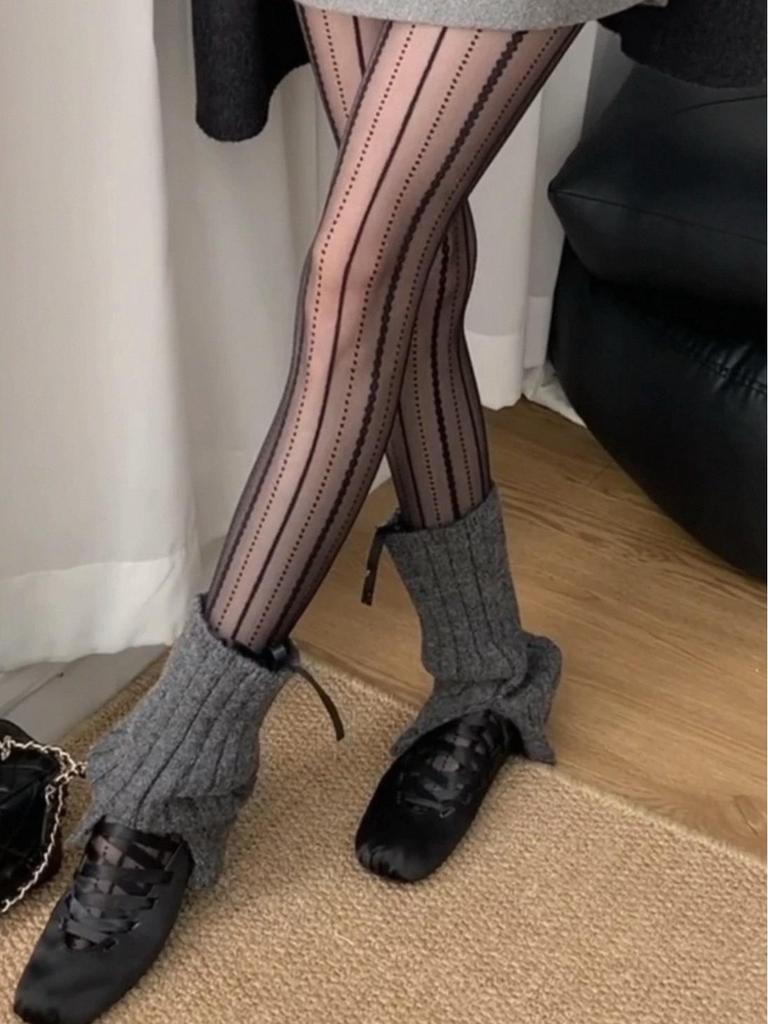 Milchweiße Spitze Vertikalstreifen Anti-Haft, Anti-Roll Strümpfe für Damen - Frühling/Sommer Mode.