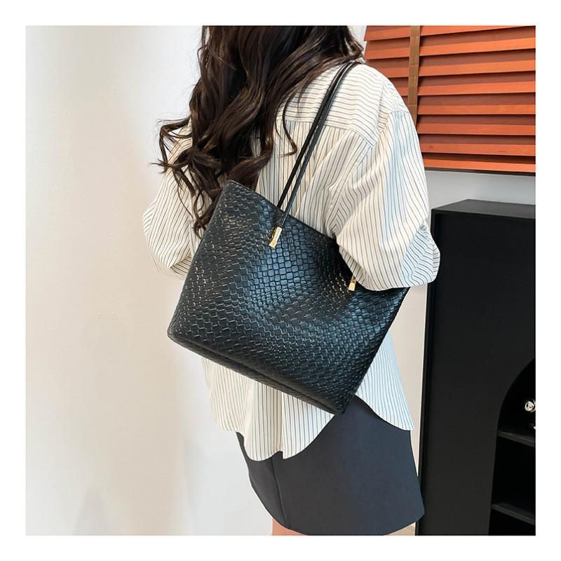 Grenzüberschreitende gewebte Handtasche mit großem Fassungsvermögen für Damen, 2025 neue Vintage- vielseitige Schultertasche mit Unterarmgriff und Tragetasche.