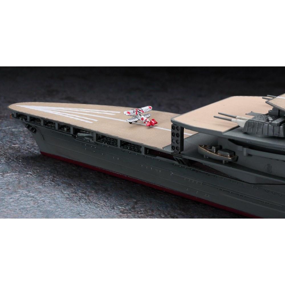 Hasegawa 1/700 Imperial Japanese Navy Aircraft Carrier Akagi Three-Deck Set with Aircraft Biplanes Plastic Model Kit 30072