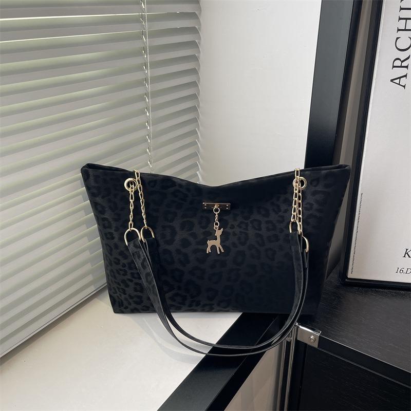 Large capacity tote bag autumn and winter versatile commuter shoulder underarm bag texture handbag