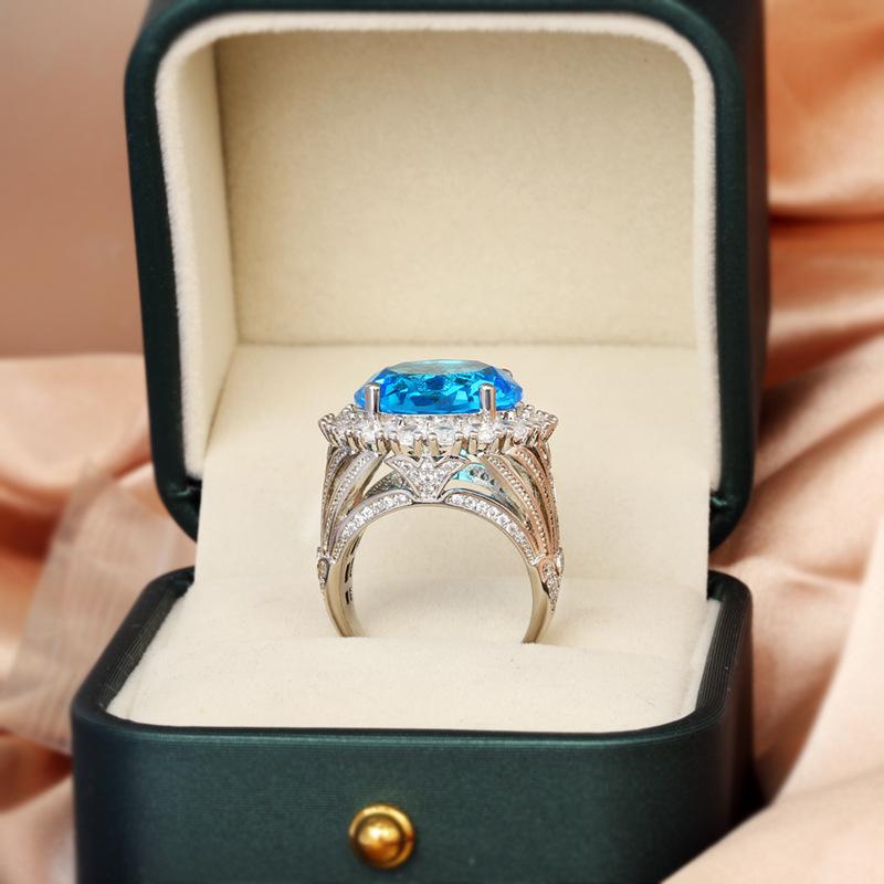 Italian Palace Retro Hollow Women's Ring Gold Fence Zircon Micro Set Sapphire Ring Versatile and Elegant Aristocratic