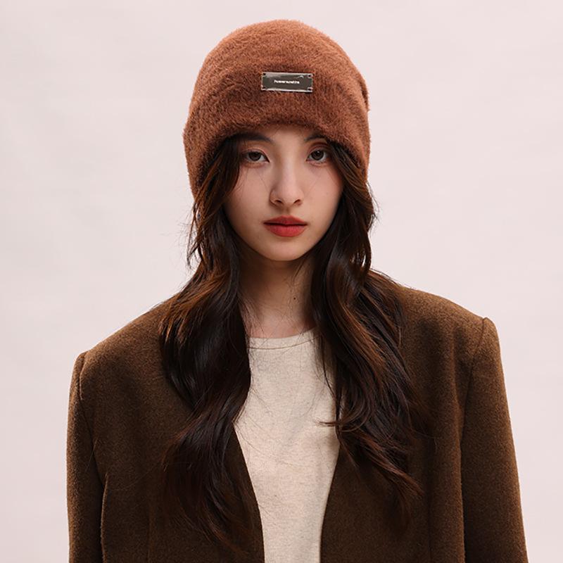 Big head circumference plush stacking hat women's 2025 new ear protection warm cold hat American metal small standard bag head hat