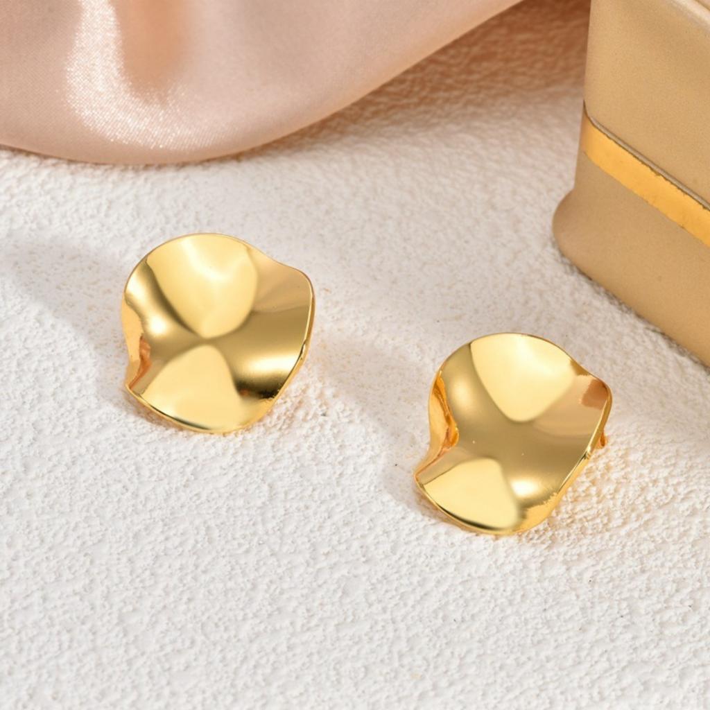 1 Pair Stylish 18K Gold Plated 304 Stainless Steel Ear Post Stud Earrings Heart Flower Butterfly Starfish For Women Gift