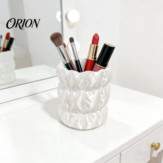 Dressing Table Storage Macaron Color Pen Holder, Cloud Pleat Design Pencil Holder Soft Satin Compact Desktop Organizer for Pens Makeup Brushes