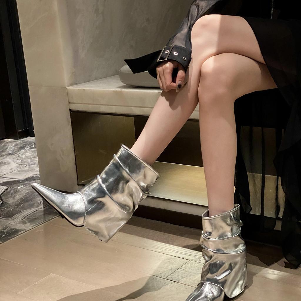 Autumn and winter new pointed head thin heel high heel temperament thin French fashion sexy beautiful short boots black
