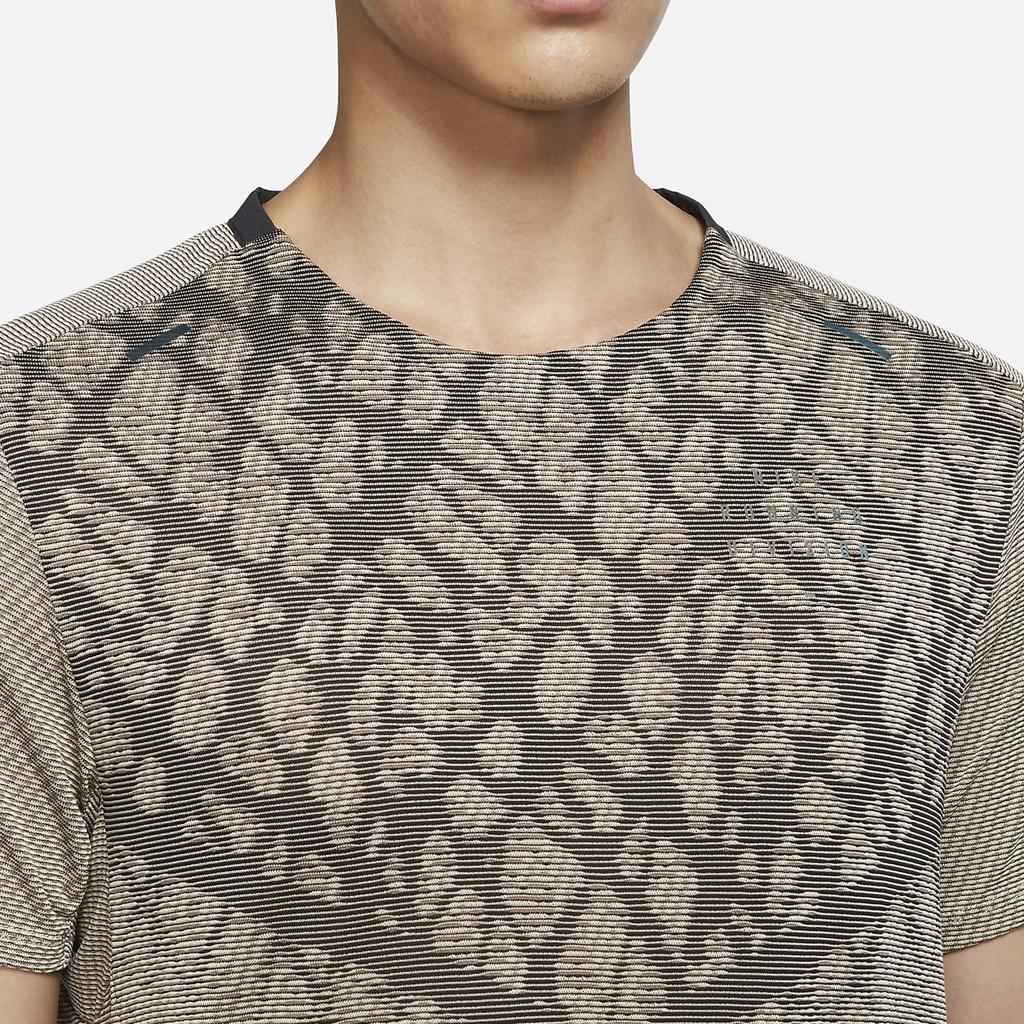 Nike T Shirts Men's Olive Gray Crew Neck Moderate Straight Fit DQ4779-010