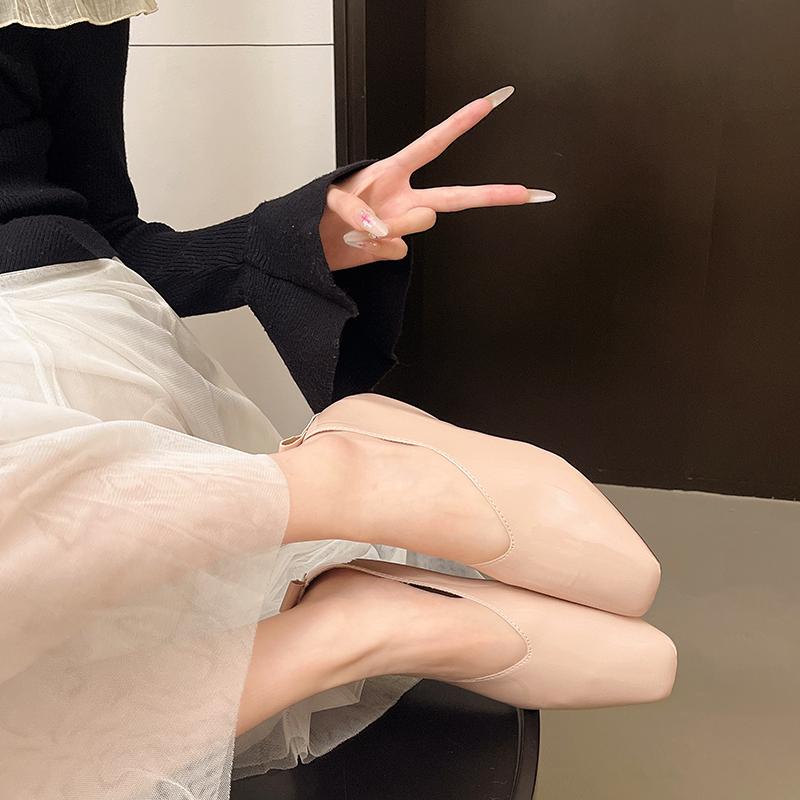 Fashion Low Heel Single Shoes Autumn New Square Toe Patent Leather Slip-on Non-Slip Wear-Resistant Square Heel Shoes