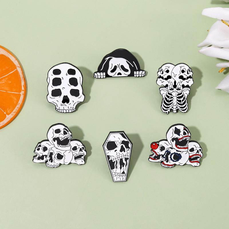Unique Geometric Skull Head Brooch With Pumpkin Design For Halloween Celebrations
