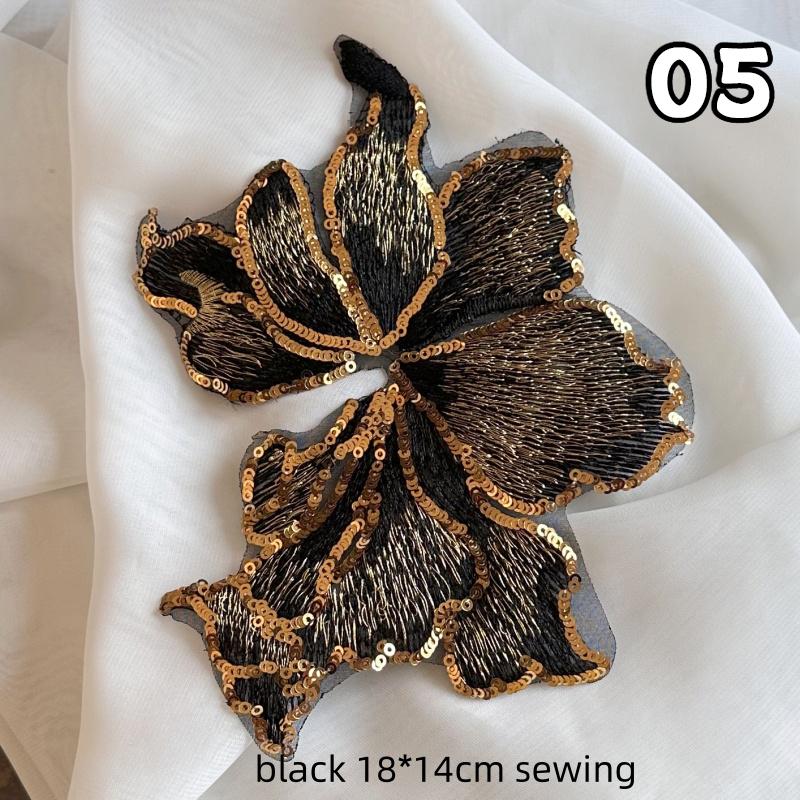 1 ks Zlatá a stříbrná flitrová výšivka Květina Našívací nášivka Aplikace Látka DIY Šaty Klobouk Taška Cheongsam Oblečení Dekor Nášivky