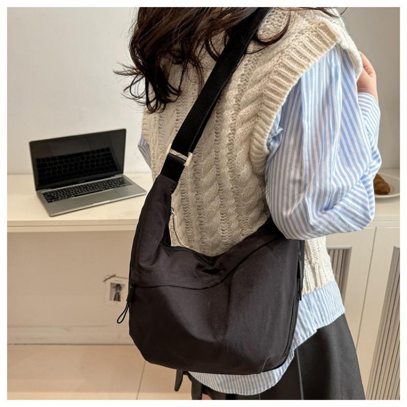 Fashion Lazy Wind Large Capacity New Simple Literary Nylon Women's Trend Casual Light Shoulder Crossbody Bag