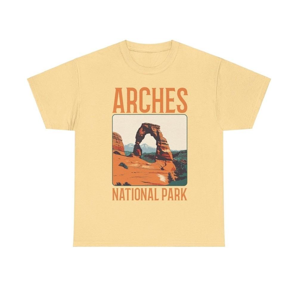 

Arches National Park Utah Poster Print T-shirt M